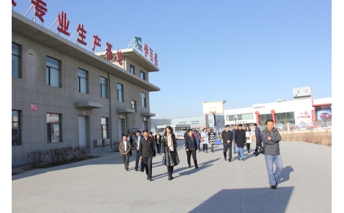 黨建引領促減稅降費落地，黨員帶頭抓普惠政策落實