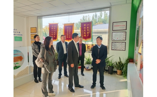 金鳳區(qū)黨委常委、統(tǒng)戰(zhàn)部部長韓廷鋒蒞臨銀川伊百盛調(diào)研民族團結(jié)進步創(chuàng)建工作
