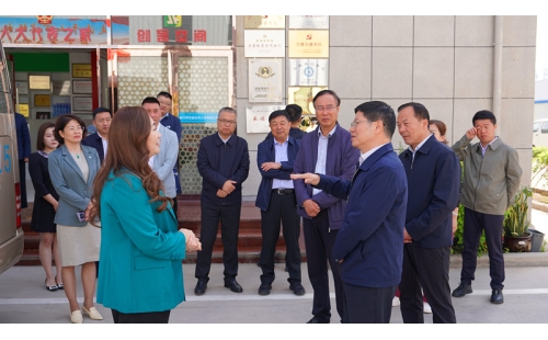 自治區(qū)人大督查團深入企業(yè)調(diào)研，政企共商優(yōu)化營商環(huán)境