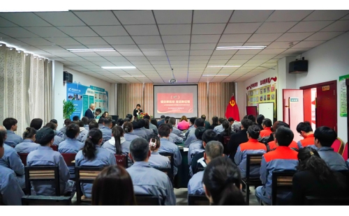 乘風破浪啟新程，誓言鏗鏘擔使命 —— 銀川伊百盛管理層履職宣誓暨目標責任簽訂儀式圓滿舉行